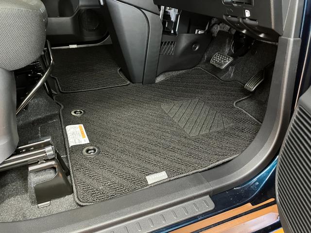 トールカスタムＧ　ターボサポカーＳワイド適合　両側オートスライドドア　パノラマモニター対応　全車速追従機能付ＡＣＣ　電動パーキングブレーキ　ディスプレイオーディオ　ＵＳＢ接続端子　Ｐスタート　コーナーセンサー　キーフリー（神奈川県）の中古車