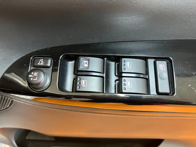 タントカスタムRS トップエディションSAスマアシ ミラクルオープンドア Bカメラ 両側オートスライドドア 後席モニター ステアリングスイッチ USB接続端子 Pスタート アイドリングストップ ETC 電動格納ミラー キーフリー(神奈川県)の中古車