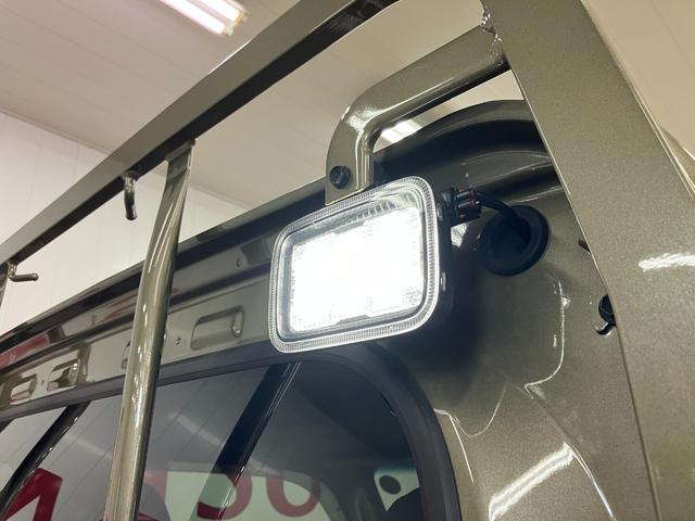 ハイゼットトラックジャンボエクストラサポカーＳワイド適合　三方開　エアコン　Ｐスタート　オーディオ　アクセサリーソケット　アイドリングストップ　コーナーセンサー　荷台作業灯　横滑り防止機能　誤発進抑制機能　電動格納ミラー　キーフリー（神奈川県）の中古車