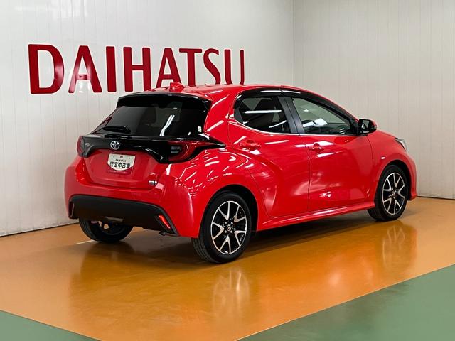 ヤリスハイブリッドZ衝突被害軽減ブレーキシステム レーダークルーズコントロール マルチメディアオーディオ USB接続端子 シートヒーター ナノイー空気清浄機 全周囲カメラ SOSスイッチ ブラインドスポットモニター(神奈川県)の中古車