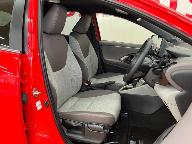 ヤリスハイブリッドZ衝突被害軽減ブレーキシステム レーダークルーズコントロール マルチメディアオーディオ USB接続端子 シートヒーター ナノイー空気清浄機 全周囲カメラ SOSスイッチ ブラインドスポットモニター(神奈川県)の中古車