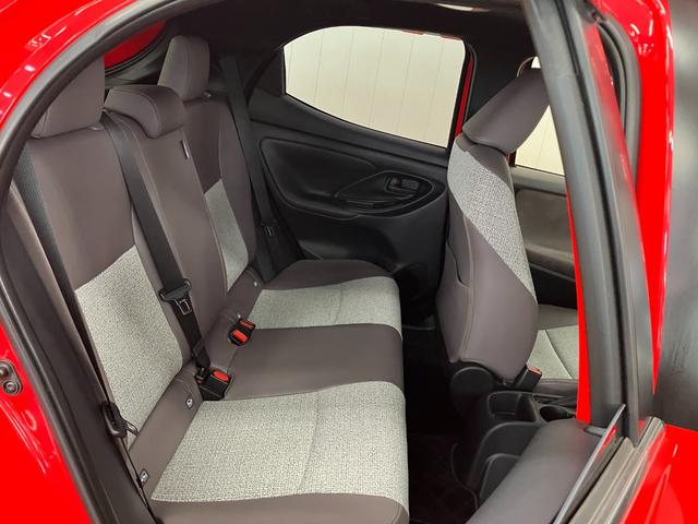 ヤリスハイブリッドZ衝突被害軽減ブレーキシステム レーダークルーズコントロール マルチメディアオーディオ USB接続端子 シートヒーター ナノイー空気清浄機 全周囲カメラ SOSスイッチ ブラインドスポットモニター(神奈川県)の中古車