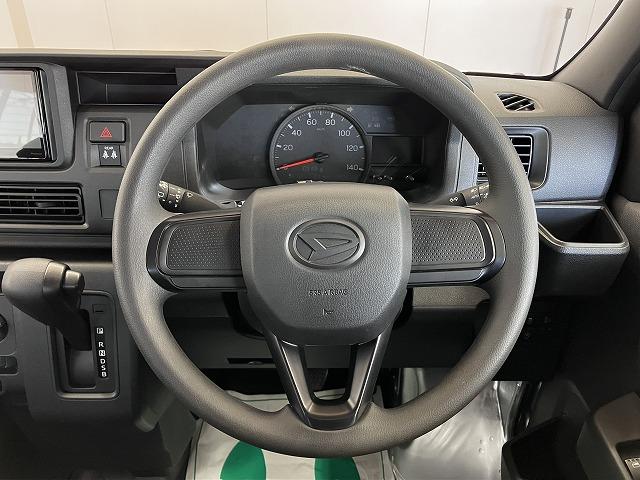 ハイゼットカーゴＤＸサポカーＳワイド適合　ディスプレイオーディオ　エアコン　アクセサリーソケット　コーナーセンサー　アイドリングストップ　光軸調整ダイヤル　横滑り防止機能　誤発進抑制機能　パワーウインドウ　キーレス（神奈川県）の中古車