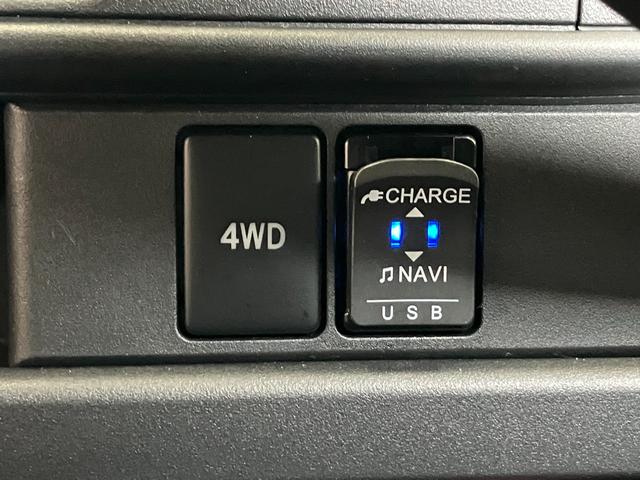 ハイゼットカーゴクルーズＳＡIII４ＷＤ　サポカーＳワイド適合　Ｂカメラ　ＵＳＢ接続端子　ＥＴＣ　ドラレコ　エアコン　アクセサリーソケット　光軸調整ダイヤル　オートハイビーム　横滑り防止機能　誤発進抑制機能　電動格納ミラー　キーレス（神奈川県）の中古車