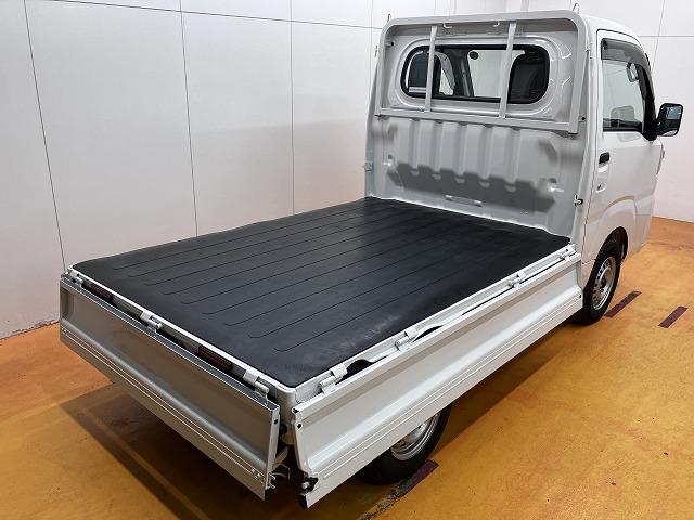 ハイゼットトラックスタンダード4WD サポカーSワイド適合 三方開 ゴムマット ラジオ エアコン 光軸調整ダイヤル コーナーセンサー アイドリングストップ 横滑り防止機能 誤発進抑制機能 アクセサリーソケット(神奈川県)の中古車