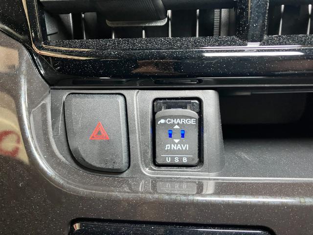 ムーヴカスタム Xリミテッド SAIIIサポカーSワイド適合 ステアリングスイッチ ディスプレイオーディオ Pスタート 運転席シートヒーター アイドリングストップ USB接続端子 誤発進抑制機能 オートハイビーム キーフリー(神奈川県)の中古車