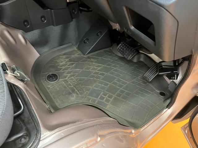ハイゼットトラックスタンダード三方開 ゴムマット オーディオ エアコン 光軸調整ダイヤル(神奈川県)の中古車