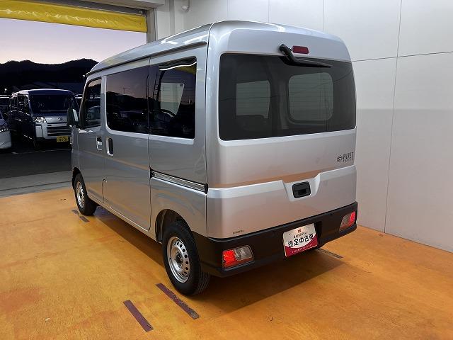 ハイゼットカーゴDXサポカーSワイド適合 ラジオ エアコン アクセサリーソケット コーナーセンサー アイドリングストップ 光軸調整ダイヤル 横滑り防止機能 誤発進抑制機能 パワーウインドウ キーレス(神奈川県)の中古車