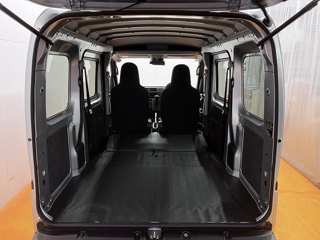 ハイゼットカーゴDXサポカーSワイド適合 ラジオ エアコン アクセサリーソケット コーナーセンサー アイドリングストップ 光軸調整ダイヤル 横滑り防止機能 誤発進抑制機能 パワーウインドウ キーレス(神奈川県)の中古車