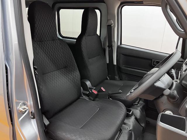 ハイゼットカーゴDXサポカーSワイド適合 ラジオ エアコン アクセサリーソケット コーナーセンサー アイドリングストップ 光軸調整ダイヤル 横滑り防止機能 誤発進抑制機能 パワーウインドウ キーレス(神奈川県)の中古車