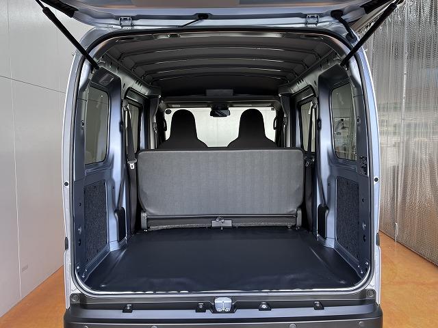 ハイゼットカーゴＤＸサポカーＳワイド適合　ラジオ　エアコン　アクセサリーソケット　コーナーセンサー　アイドリングストップ　光軸調整ダイヤル　横滑り防止機能　誤発進抑制機能　パワーウインドウ　キーレス（神奈川県）の中古車