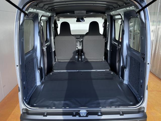 ハイゼットカーゴＤＸサポカーＳワイド適合　ラジオ　エアコン　アクセサリーソケット　コーナーセンサー　アイドリングストップ　光軸調整ダイヤル　横滑り防止機能　誤発進抑制機能　パワーウインドウ　キーレス（神奈川県）の中古車