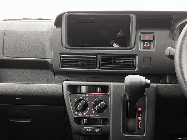 ハイゼットカーゴDXサポカーSワイド適合 エアコン アクセサリーソケット コーナーセンサー アイドリングストップ 光軸調整ダイヤル 横滑り防止機能 誤発進抑制機能 パワーウインドウ キーレス(神奈川県)の中古車