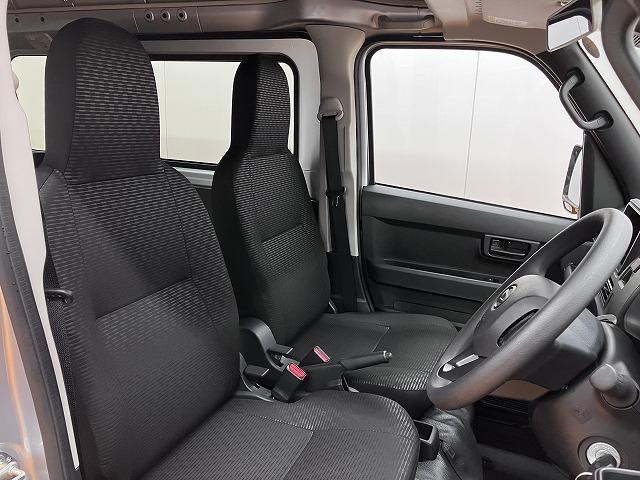 ハイゼットカーゴDXサポカーSワイド適合 エアコン アクセサリーソケット コーナーセンサー アイドリングストップ 光軸調整ダイヤル 横滑り防止機能 誤発進抑制機能 パワーウインドウ キーレス(神奈川県)の中古車