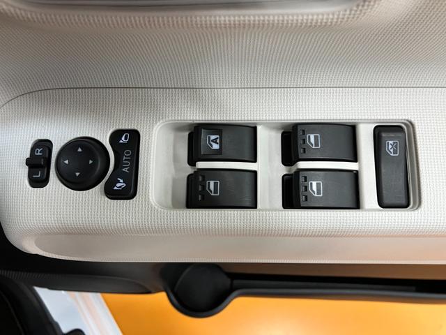 ムーヴキャンバスストライプスGターボサポカーSワイド適合 ドラレコ パノラマモニター対応 USB接続端子 電動パーキングブレーキ シートヒーター 両側オートスライドドア Pスタート 全車速追従機能付ACC ホッとカップホルダー(神奈川県)の中古車