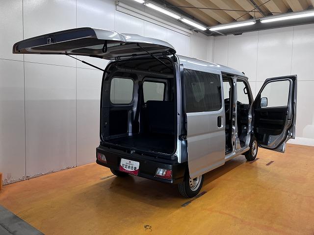 ハイゼットカーゴＤＸサポカーＳワイド適合　エアコン　アクセサリーソケット　コーナーセンサー　アイドリングストップ　光軸調整ダイヤル　横滑り防止機能　誤発進抑制機能　パワーウインドウ　キーレス（神奈川県）の中古車