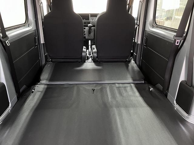 ハイゼットカーゴＤＸサポカーＳワイド適合　エアコン　アクセサリーソケット　コーナーセンサー　アイドリングストップ　光軸調整ダイヤル　横滑り防止機能　誤発進抑制機能　パワーウインドウ　キーレス（神奈川県）の中古車