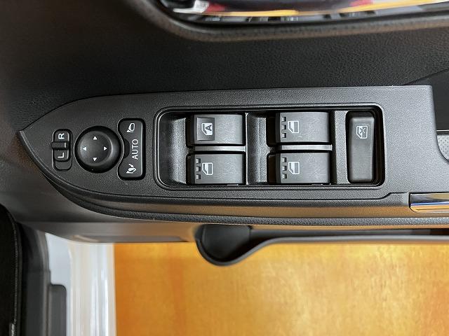 タントカスタムＸサポカーＳワイド適合　ミラクルオープンドア　両側オートスライドドア　電動パーキングブレーキ　Ｐスタート　コーナーセンサー　シートヒーター　ステアリングスイッチ　Ｂカメラ　キーフリー（神奈川県）の中古車