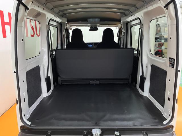 ハイゼットカーゴＤＸサポカーＳワイド適合　Ｂｌｕｅｔｏｏｔｈオーディオ　エアコン　アクセサリーソケット　コーナーセンサー　アイドリングストップ　光軸調整ダイヤル　横滑り防止機能　誤発進抑制機能　パワーウインドウ　キーレス（神奈川県）の中古車