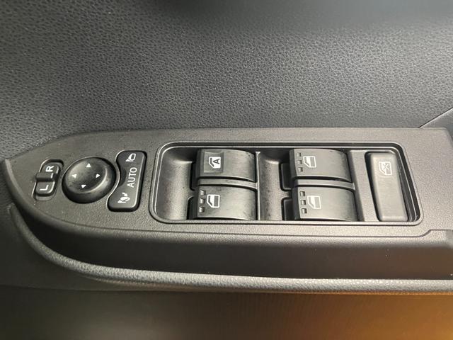 タントカスタムXサポカーSワイド適合 ミラクルオープンドア 両側オートスライドドア 電動パーキングブレーキ Pスタート コーナーセンサー シートヒーター ステアリングスイッチ USB接続端子 ETC キーフリー(神奈川県)の中古車