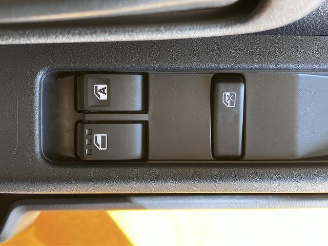 ハイゼットカーゴＤＸサポカーＳワイド適合　ディスプレイオーディオ　エアコン　アクセサリーソケット　コーナーセンサー　アイドリングストップ　光軸調整ダイヤル　横滑り防止機能　誤発進抑制機能　パワーウインドウ　キーレス（神奈川県）の中古車