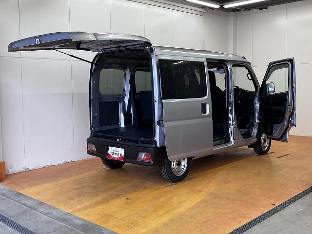 ハイゼットカーゴＤＸサポカーＳワイド適合　ラジオ　エアコン　アクセサリーソケット　コーナーセンサー　アイドリングストップ　光軸調整ダイヤル　横滑り防止機能　誤発進抑制機能　パワーウインドウ　キーレス（神奈川県）の中古車