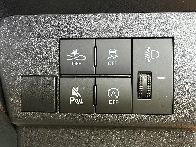 ハイゼットカーゴＤＸサポカーＳワイド適合　ラジオ　エアコン　アクセサリーソケット　コーナーセンサー　アイドリングストップ　光軸調整ダイヤル　横滑り防止機能　誤発進抑制機能　パワーウインドウ　キーレス（神奈川県）の中古車