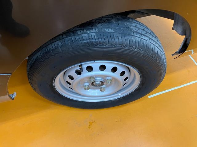 ハイゼットトラックジャンボ　４ＷＤ　ＣＤチューナー　エアコン４ＷＤ　三方開　ゴムマット　荷台作業灯　ＣＤチューナー　エアコン　パワーステアリング　パワーウインドウ　キーレス（神奈川県）の中古車