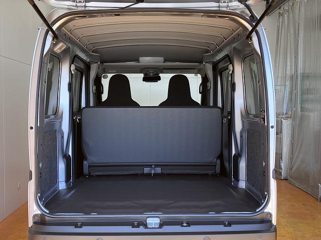 ハイゼットカーゴＤＸサポカーＳワイド適合　ラジオ　エアコン　アクセサリーソケット　コーナーセンサー　アイドリングストップ　光軸調整ダイヤル　横滑り防止機能　誤発進抑制機能　パワーウインドウ　キーレス（神奈川県）の中古車