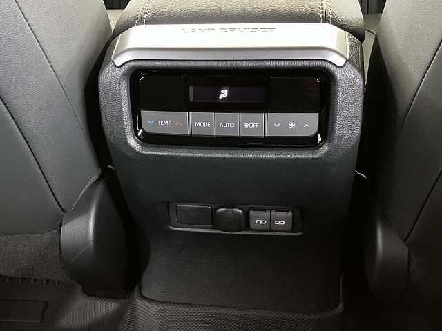 ランドクルーザー２５０ＶＸ　ナビ　Ｂカメラ　ＥＴＣ　レーダークルーズコントロールサポカーＳワイド適合　ナビ　Ｂカメラ　ＥＴＣ　パノラマモニター対応　３列シート　ステアリングスイッチ　レーダークルーズコントロール　パワーシート　デジタルルームミラー　サンルーフ　電動テールゲート（神奈川県）の中古車