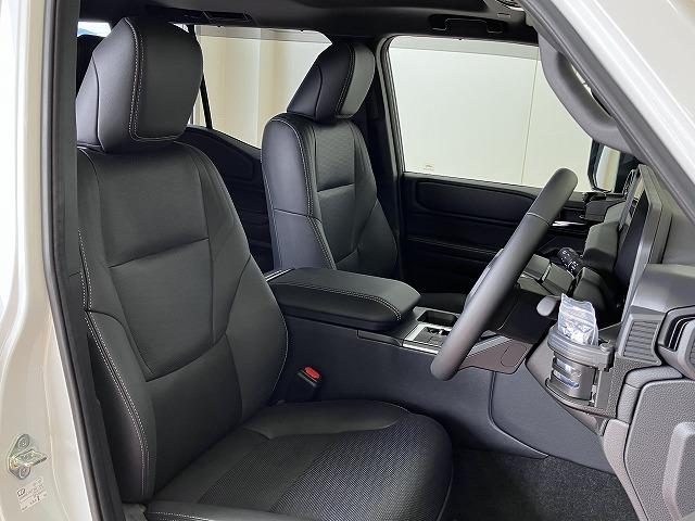 ランドクルーザー２５０ＶＸ　ナビ　Ｂカメラ　ＥＴＣ　レーダークルーズコントロールサポカーＳワイド適合　ナビ　Ｂカメラ　ＥＴＣ　パノラマモニター対応　３列シート　ステアリングスイッチ　レーダークルーズコントロール　パワーシート　デジタルルームミラー　サンルーフ　電動テールゲート（神奈川県）の中古車