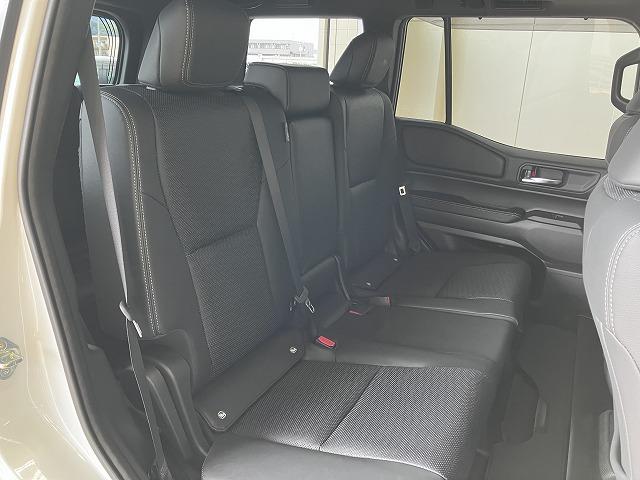 ランドクルーザー２５０ＶＸ　ナビ　Ｂカメラ　ＥＴＣ　レーダークルーズコントロールサポカーＳワイド適合　ナビ　Ｂカメラ　ＥＴＣ　パノラマモニター対応　３列シート　ステアリングスイッチ　レーダークルーズコントロール　パワーシート　デジタルルームミラー　サンルーフ　電動テールゲート（神奈川県）の中古車