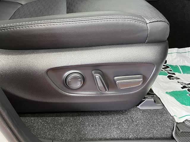 ランドクルーザー２５０ＶＸ　ナビ　Ｂカメラ　ＥＴＣ　レーダークルーズコントロールサポカーＳワイド適合　ナビ　Ｂカメラ　ＥＴＣ　パノラマモニター対応　３列シート　ステアリングスイッチ　レーダークルーズコントロール　パワーシート　デジタルルームミラー　サンルーフ　電動テールゲート（神奈川県）の中古車