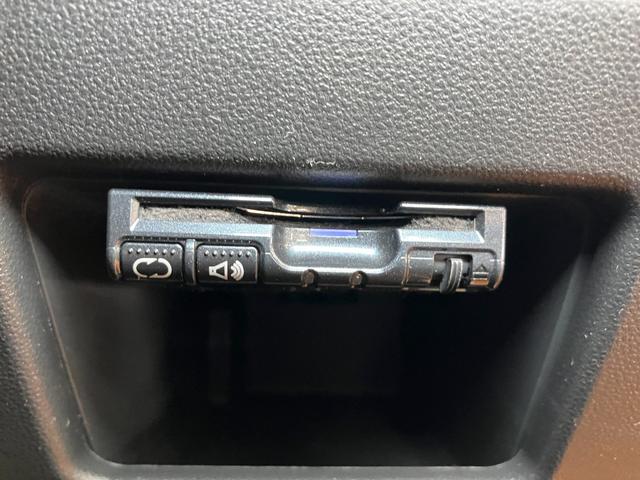 タントカスタムＸ　ＳＡIIIサポカーＳワイド適合　ミラクルオープンドア　Ｂカメラ　片側オートスライドドア　ステアリングスイッチ　ＵＳＢ接続端子　Ｐスタート　運転席シートヒーター　オートハイビーム　ＥＴＣ　キーフリー（神奈川県）の中古車