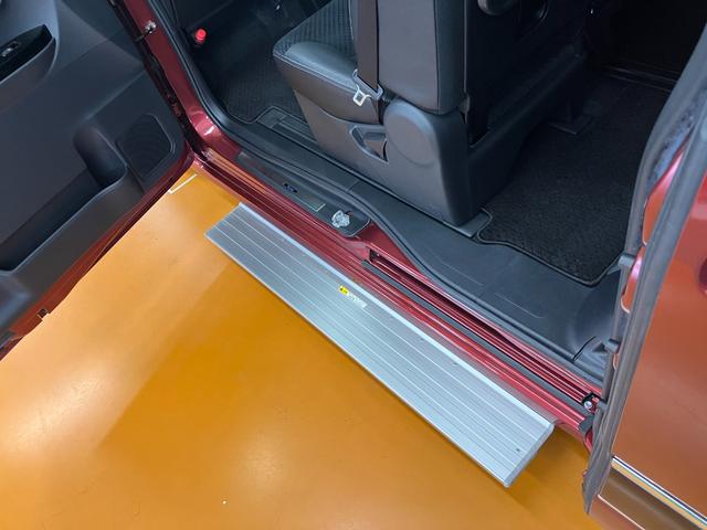 タントカスタムＲＳ　ミラクルオートステップ　カーナビ　ＵＳＢサポカーＳワイド適合　ドラレコ　ミラクルオープンドア　ミラクルオートステップ　両側オートスライドドア　パノラマモニター対応　電動パーキングブレーキ　ステアリングスイッチ　シートヒーター　ＵＳＢ接続端子（神奈川県）の中古車