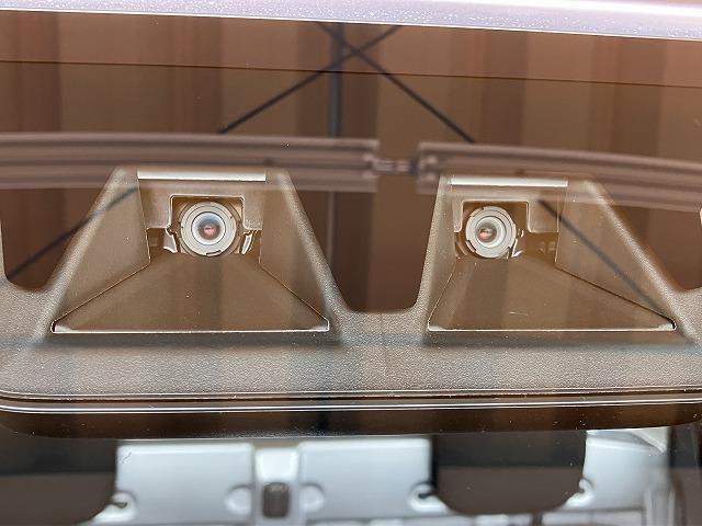 ハイゼットトラックローダンプ電子制御式４ＷＤ　電動モーター式　三方開　５段マニュアルシフトレバー　ラジオ　エアコン　アイドリングストップ　コーナーセンサー　荷台作業灯　直押式　Ｈｉ−Ｌｏモード切替レバー（神奈川県）の中古車