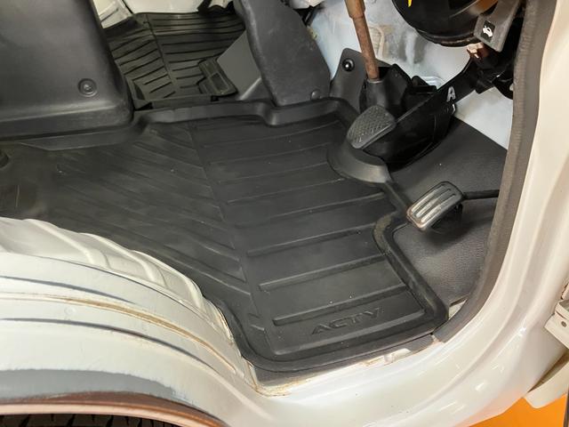 アクティトラックＳＤＸ三方開　ラジオ　エアコン　光軸調整ダイヤル　２駆　荷台作業灯　パワーウインドウ　パワーステアリング　キーレス（神奈川県）の中古車