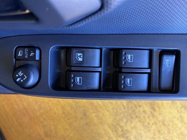 ミライースＧ　リミテッドＳＡIII　Ｐスタート　シートヒーターサポカーＳワイド適合　ＣＤオーディオ　Ｂカメラ　アクセサリーソケット　シートヒーター　Ｐスタート　コーナーセンサー　誤発進抑制装置　横滑り防止機能オートハイビーム　アイドリングストップ　キーフリー（神奈川県）の中古車