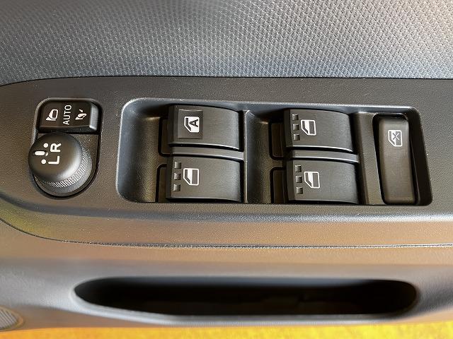 ミライースＧ　リミテッドＳＡIII　ＣＤチューナー　シートヒーターサポカーＳワイド適合　オートエアコン　Ｂカメラ　コーナーセンサー　シートヒーター　オートハイビーム　アイドリングストップ　横滑り防止機能　誤発進抑制機能　電動格納ミラー　パワーウインドウ　キーレス（神奈川県）の中古車