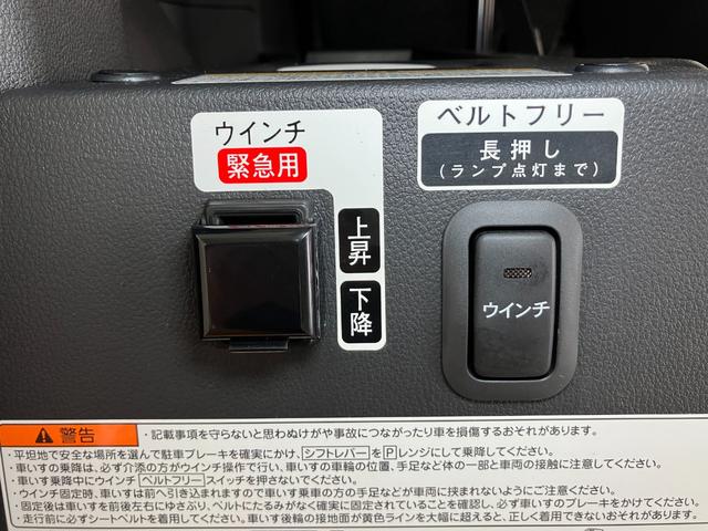ハイゼットカーゴスローパー CDオーディオ ドラレコ エアコン キーレスサポカーSワイド適合 ドラレコ CDオーディオ エアコン アクセサリーソケット USB接続端子 誤発進抑制装置 横滑り防止機能 コーナーセンサー アイドリングストップ 電動格納ミラー キーレス(神奈川県)の中古車