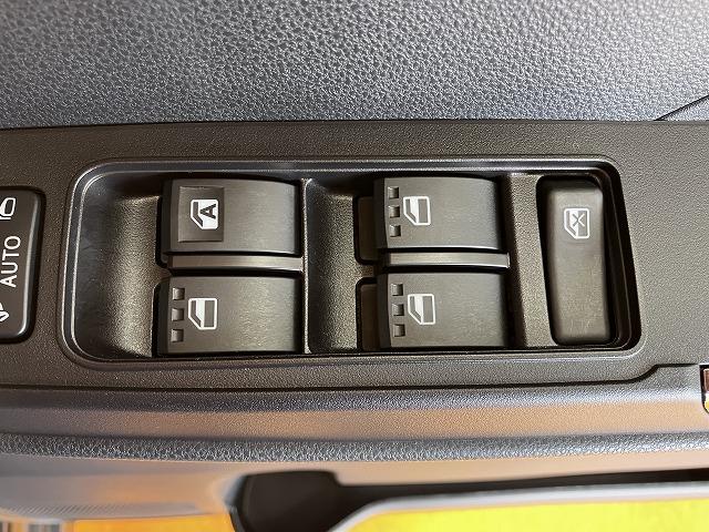 タントカスタムＲＳ　ナビ　Ｂカメラ　Ｐスタート　キーフリーサポカーＳワイド適合　パノラマモニター対応　Ｂカメラ　ミラクルオープンドア　ナビ　Ｐスタート　両側オートスライドドア　誤発進抑制装置　横滑り防止機能　シートヒーター　コーナーセンサー　キーフリー（神奈川県）の中古車