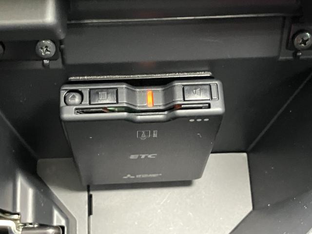 コペンＧＲ　スポーツオープンカー　二人乗　アクティブトップ　ｍｏｍｏ製ステアリングホイール　レカロ製スポーツシート　ＢＢＣ製アルミホイール　ＥＴＣ　ＵＳＢ接続端子　シートヒーター　カーナビ　ドラレコ（神奈川県）の中古車