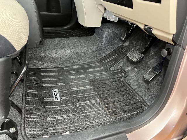 タントエグゼＧＢカメラ　カーナビ　オートエアコン　オーバーヘッドコンソール　イルミネーション　電動格納ミラー　パワーウインドウ　キーフリー（神奈川県）の中古車