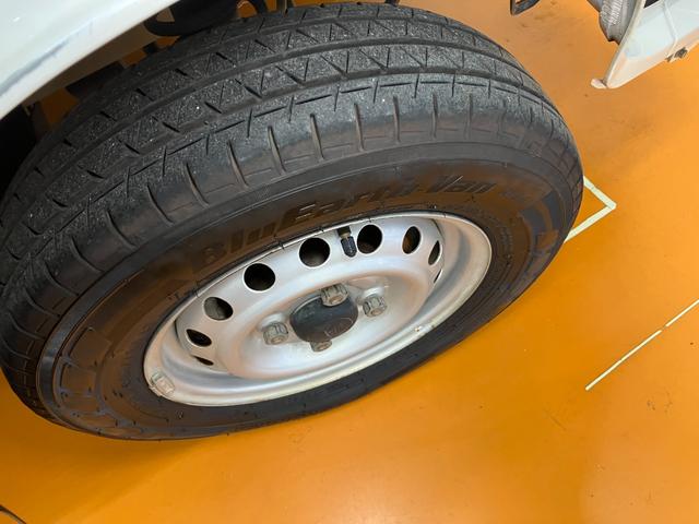 ハイゼットトラックスペシャル4WD 5段マニュアルシフト 三方開 ラジオ 送風機 パワーステアリング(神奈川県)の中古車