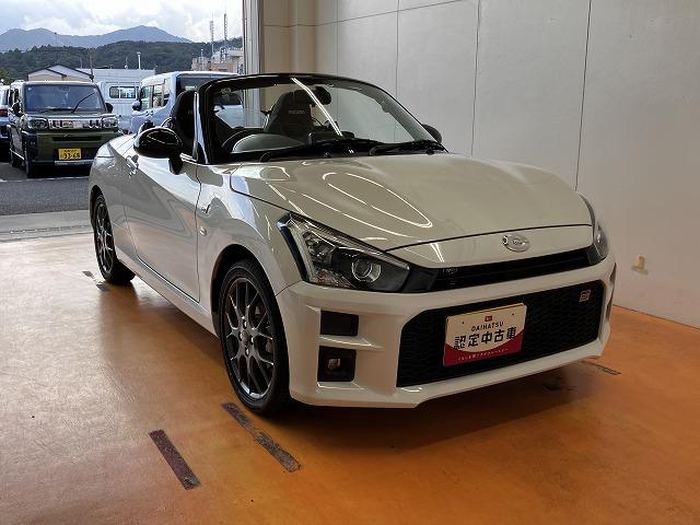 コペンＧＲ　スポーツオープンカー　二人乗　アクティブトップ　ｍｏｍｏ製ステアリングホイール　パドルシフト　レカロ製スポーツシート　ＢＢＳ製アルミホイール　シートヒーター　Ｐスタート　コーナーセンサー　キーフリー（神奈川県）の中古車