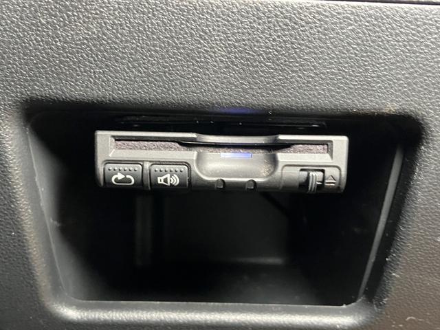 タントカスタムＲＳミラクルオープンドア　ステップスイッチ　両側オートスライドドア　カーナビ　ＵＳＢ接続端子　Ｐスタート　エコアイドル　横滑り防止装置　ＥＴＣ　電動格納ミラー　キーフリー（神奈川県）の中古車