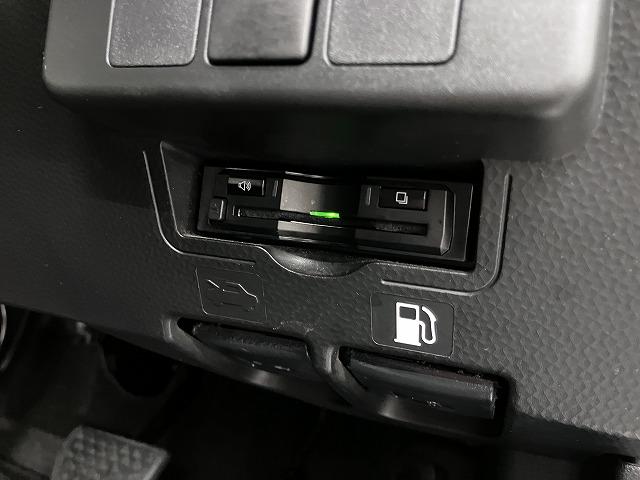 トールカスタムＧ　リミテッド　ＳＡIII　ドラレコ　ＢカメラサポカーＳワイド適合　ナビ　オートエアコン　電動格納ミラー　パワーウィンドウ　Ｐスタート　誤発進抑制装置　横滑り防止機能　両側オートスライドドア　オートハイビーム　パノラマモニター対応　キーフリー（神奈川県）の中古車