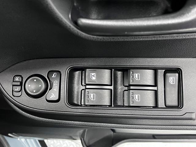 タントファンクロスターボリミテッド　前後ドラレコ　カーナビ　ＡＣＣミラクルオープンドア　両側オートスライドドア　パノラマモニター対応　電動パーキングブレーキ　ＵＳＢ接続端子　ステアリングスイッチ　シートヒーター　コーナーセンサー　Ｐスタート　キーフリー（神奈川県）の中古車