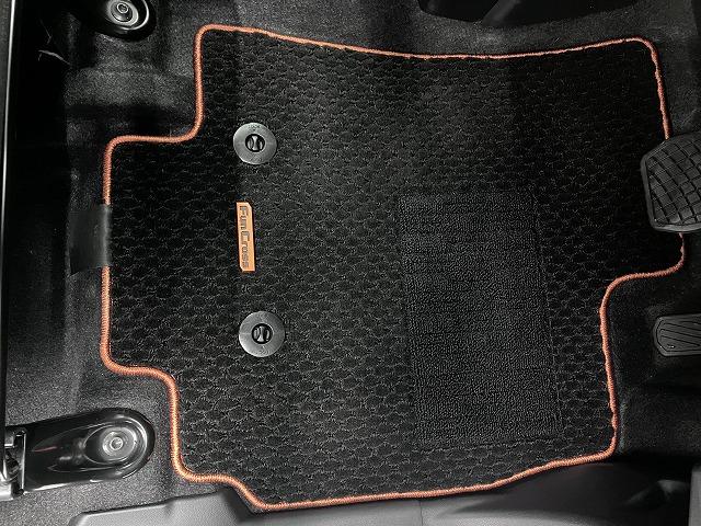 タントファンクロスターボリミテッド　前後ドラレコ　カーナビ　ＡＣＣミラクルオープンドア　両側オートスライドドア　パノラマモニター対応　電動パーキングブレーキ　ＵＳＢ接続端子　ステアリングスイッチ　シートヒーター　コーナーセンサー　Ｐスタート　キーフリー（神奈川県）の中古車