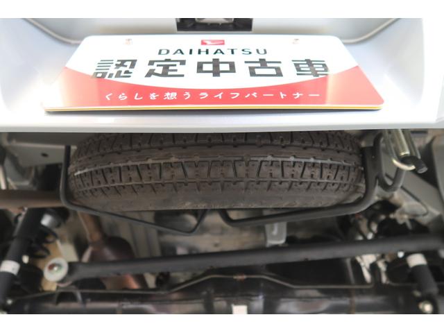 ハイゼットカーゴデラックスＳＡIII４ＷＤ・キーレス・ＡＴ・ＡＭＦＭラジオ付き・スペアタイヤ付き（富山県）の中古車